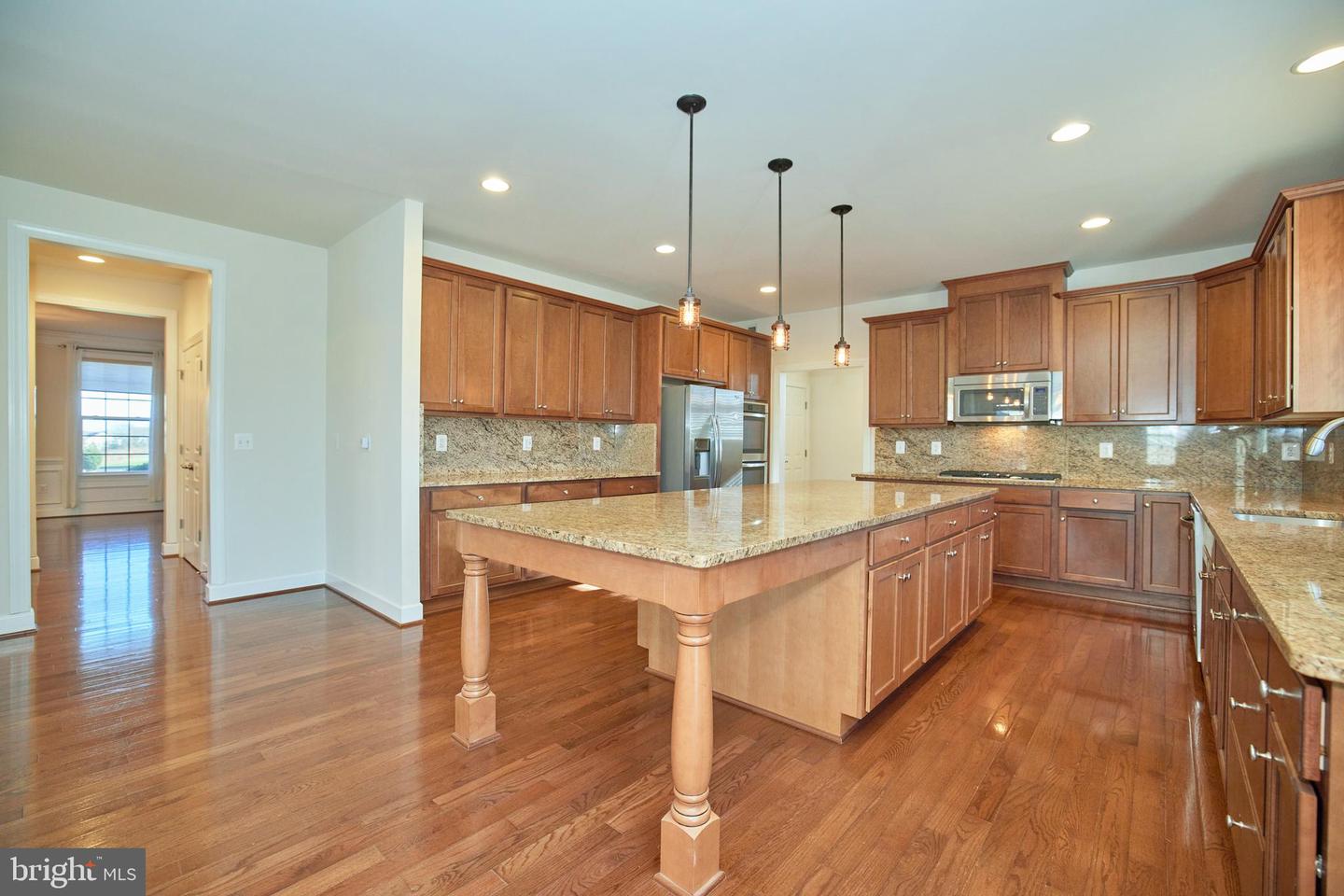 15735 Trongate COURT