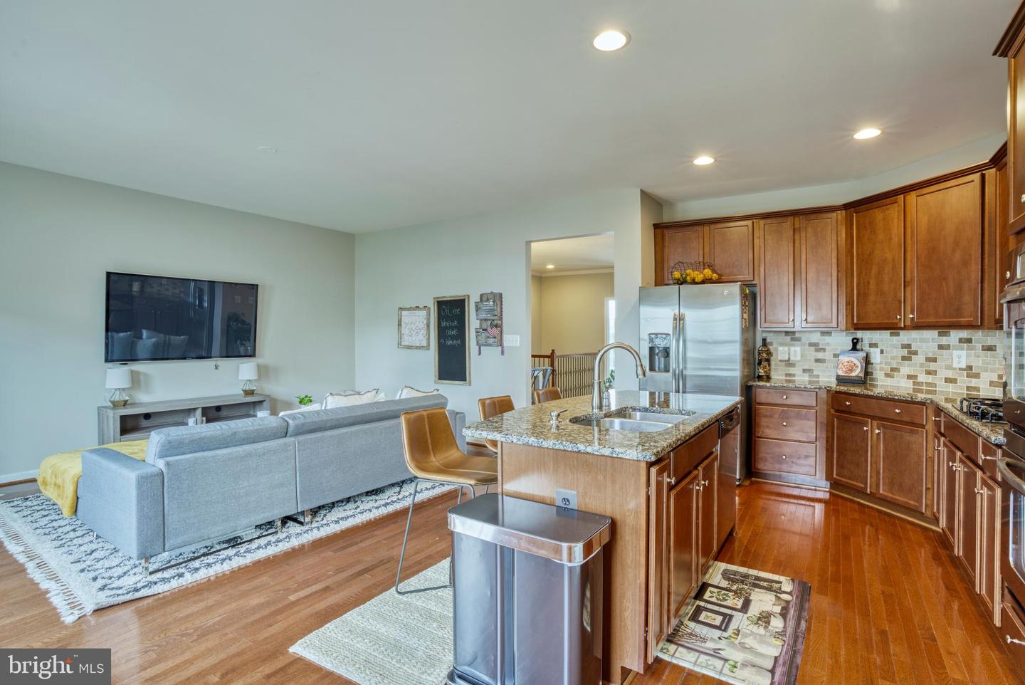 25172 Fluvial TERRACE
