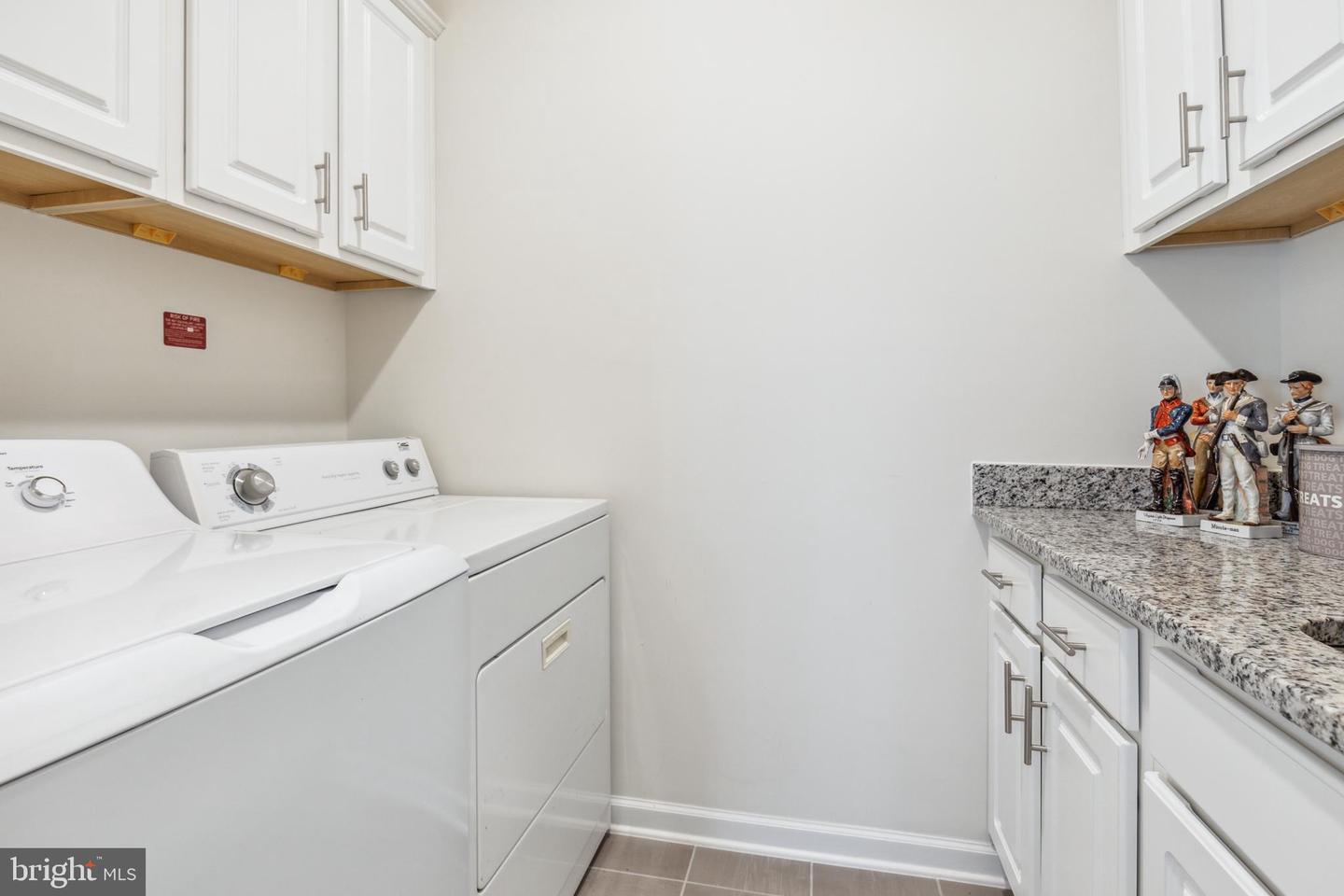19870 Silvery Blue TERRACE