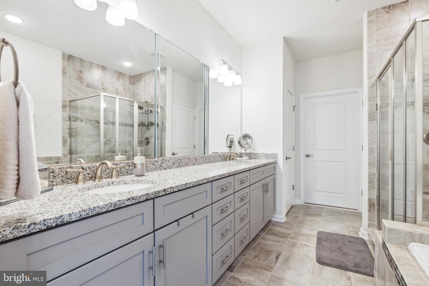 19870 Silvery Blue TERRACE
