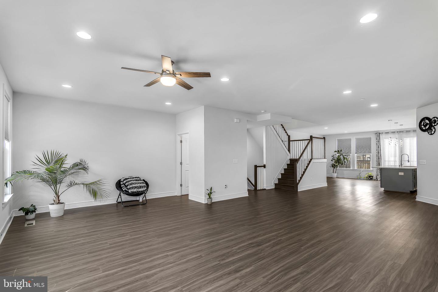 23035 Sullivans Cove SQUARE