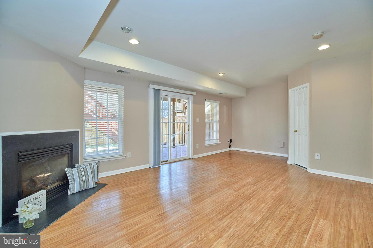 24630 Nettle Mill SQUARE