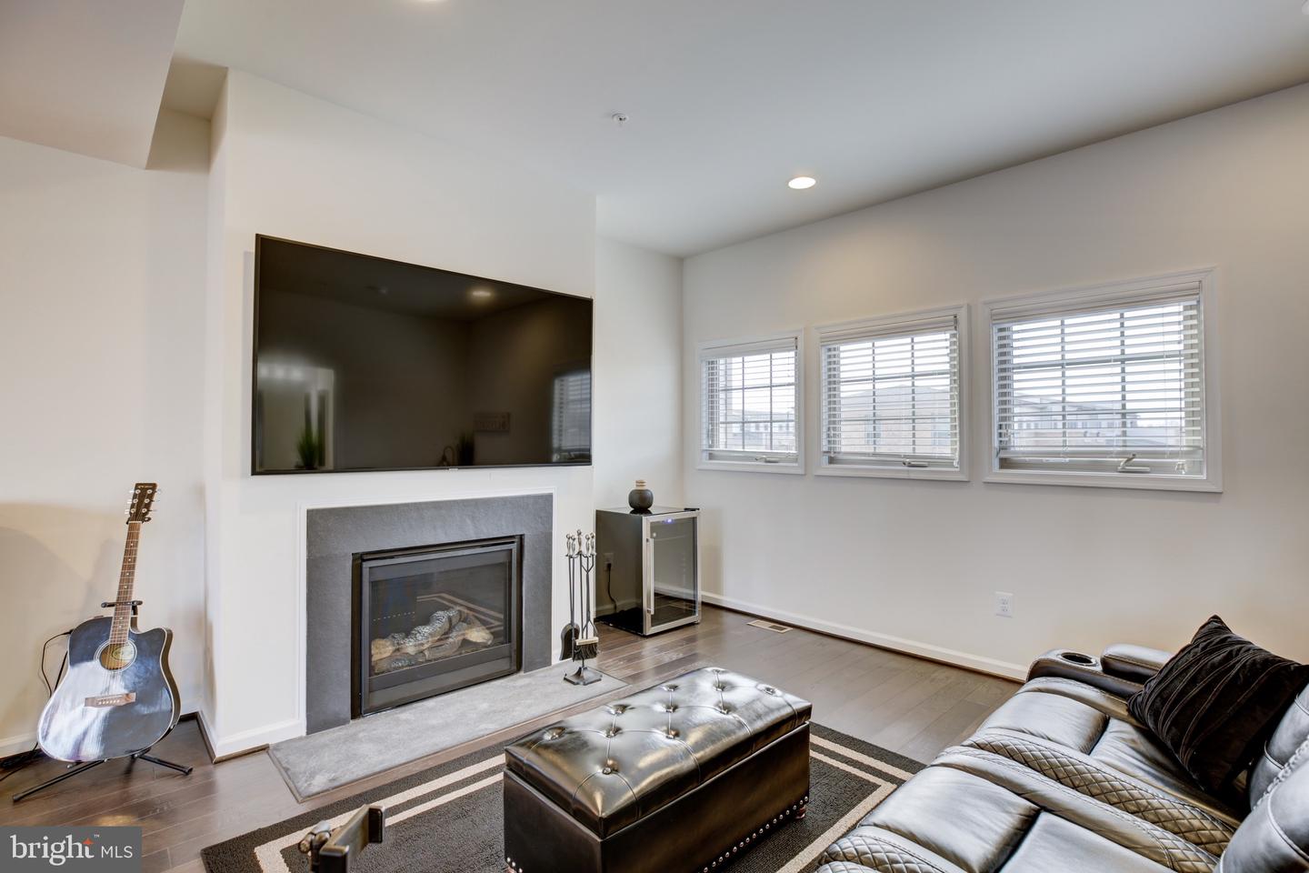 23410 Adagio TERRACE