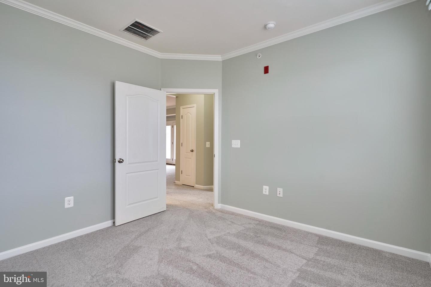 24661 Woolly Mammoth TERRACE Unit: 400