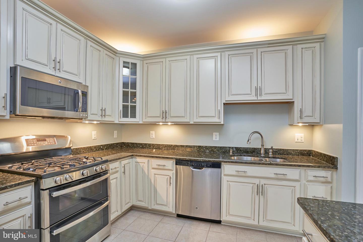 24661 Woolly Mammoth TERRACE Unit: 400