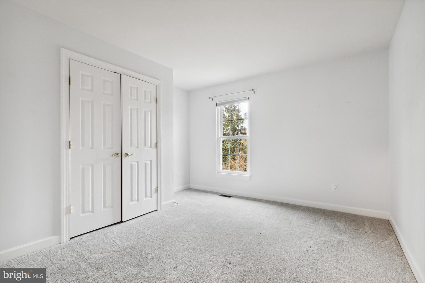 21299 Fultonham CIRCLE