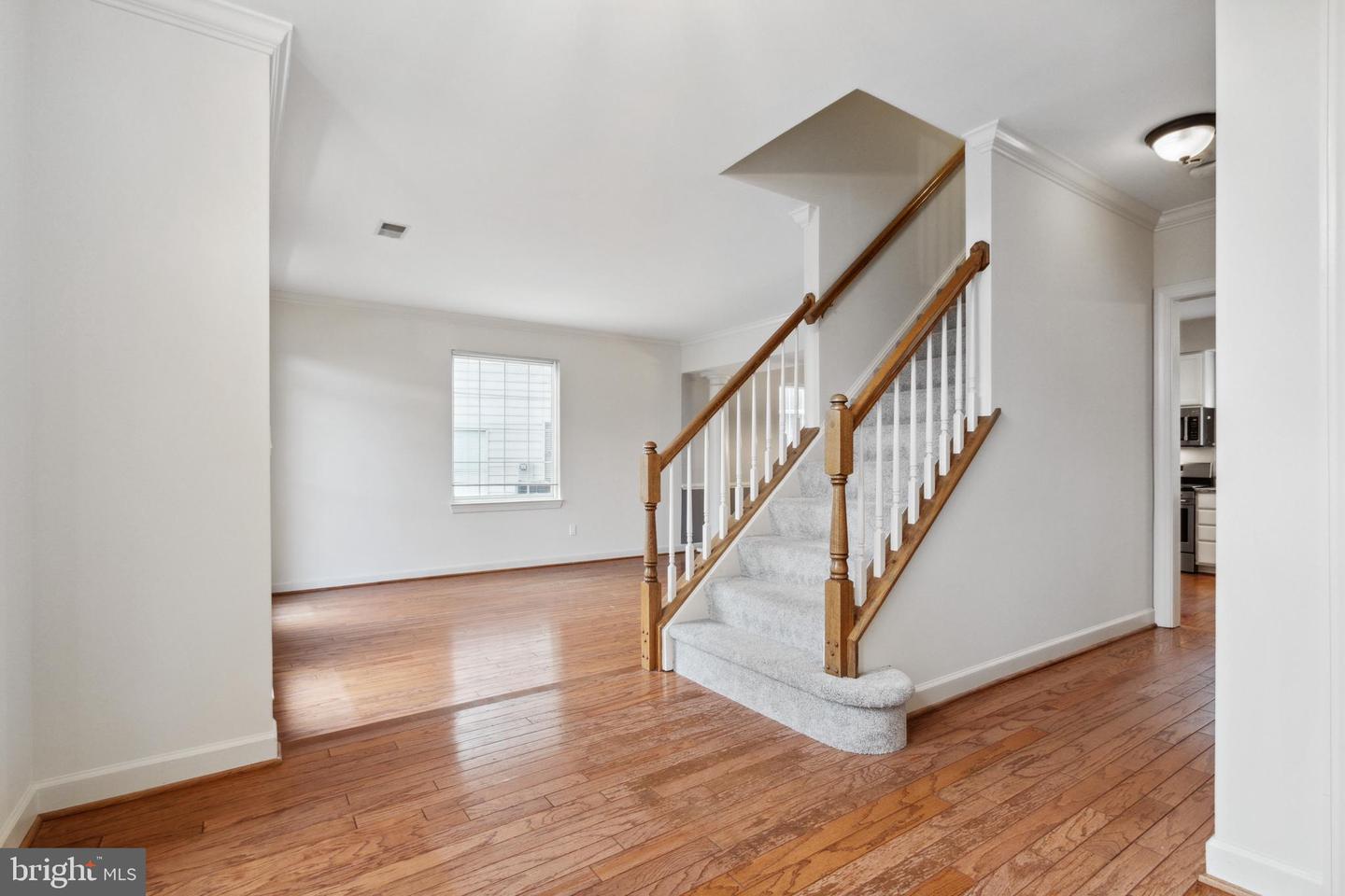 21299 Fultonham CIRCLE