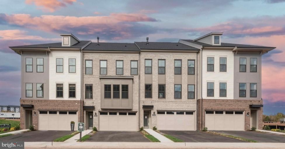 1 Hardesty TERRACE