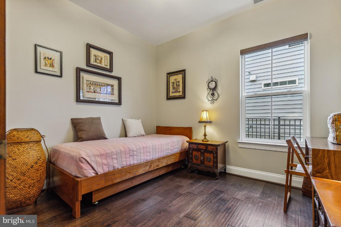 24995 Great Berkhamsted DRIVE