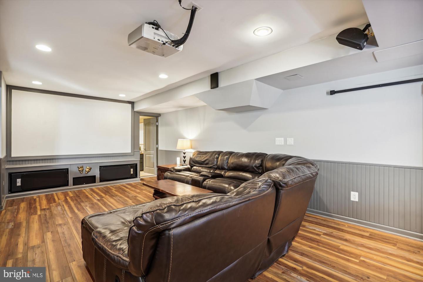 21953 Panmure COURT