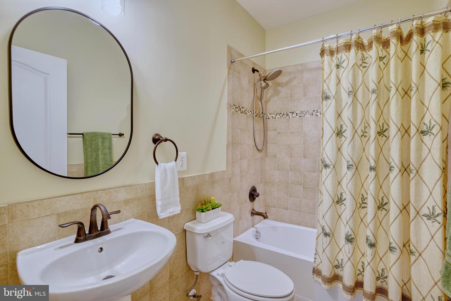 24786 Serpentine PLACE