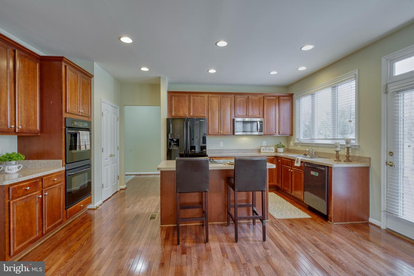 24786 Serpentine PLACE