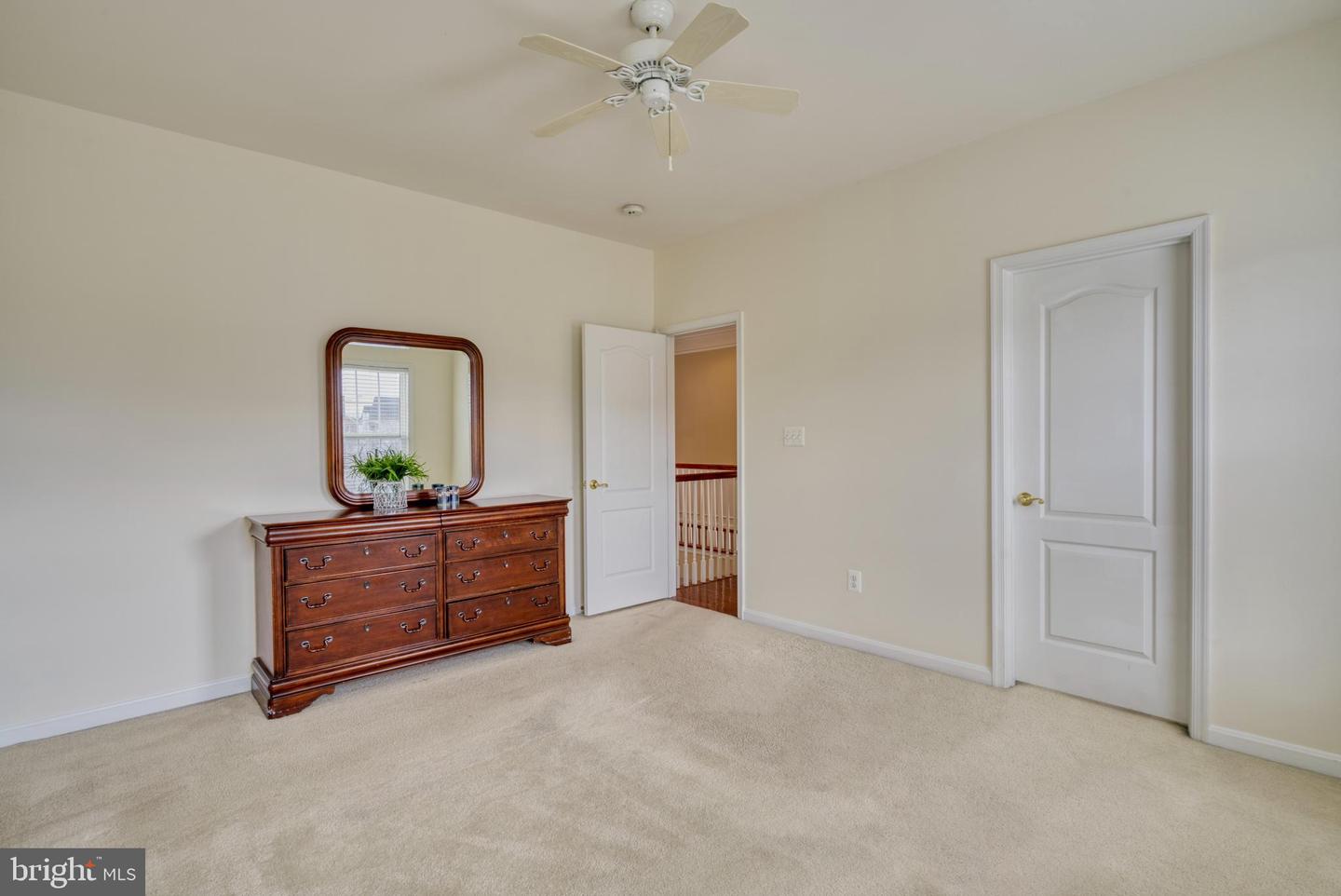 24786 Serpentine PLACE