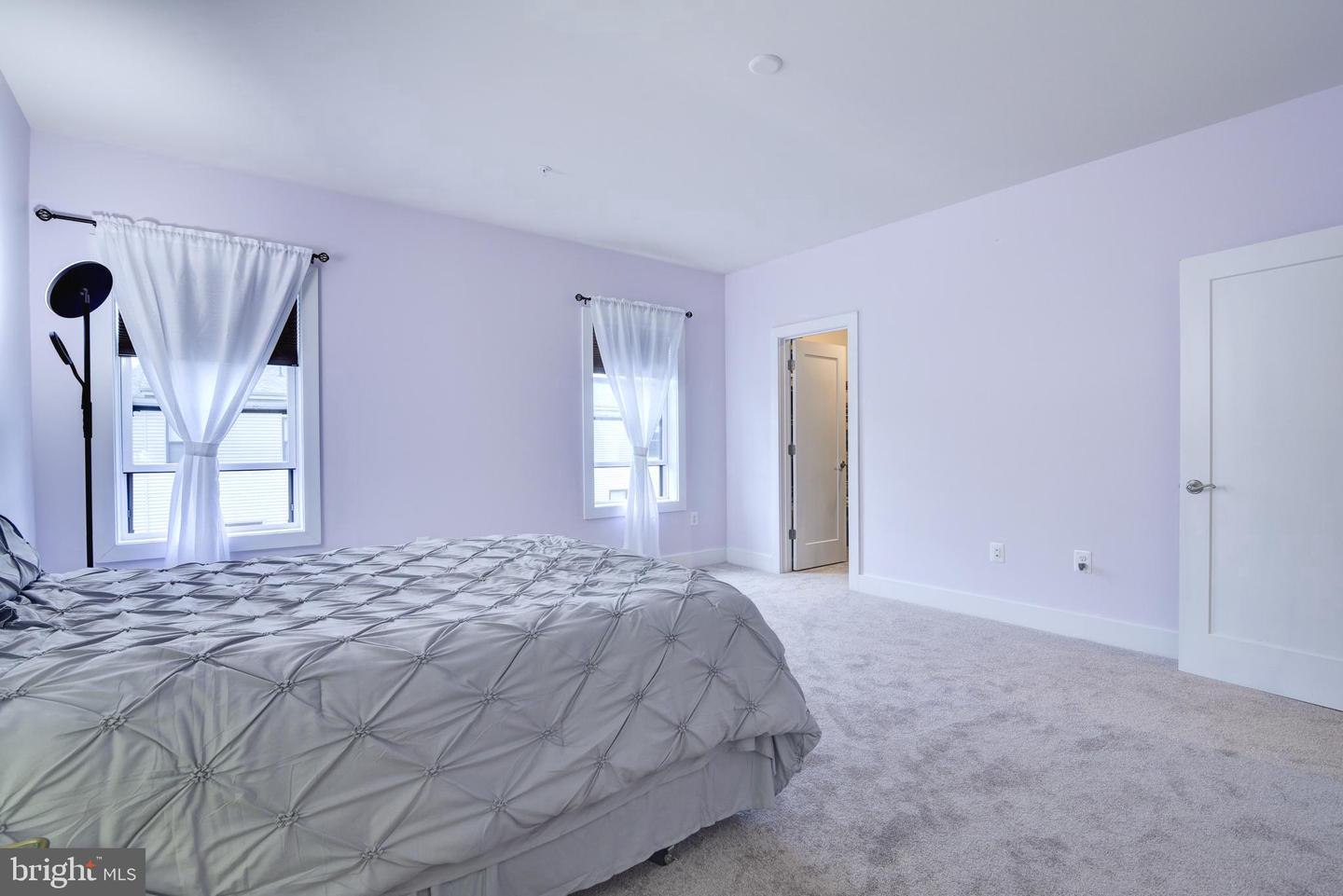 44842 Tiverton SQUARE