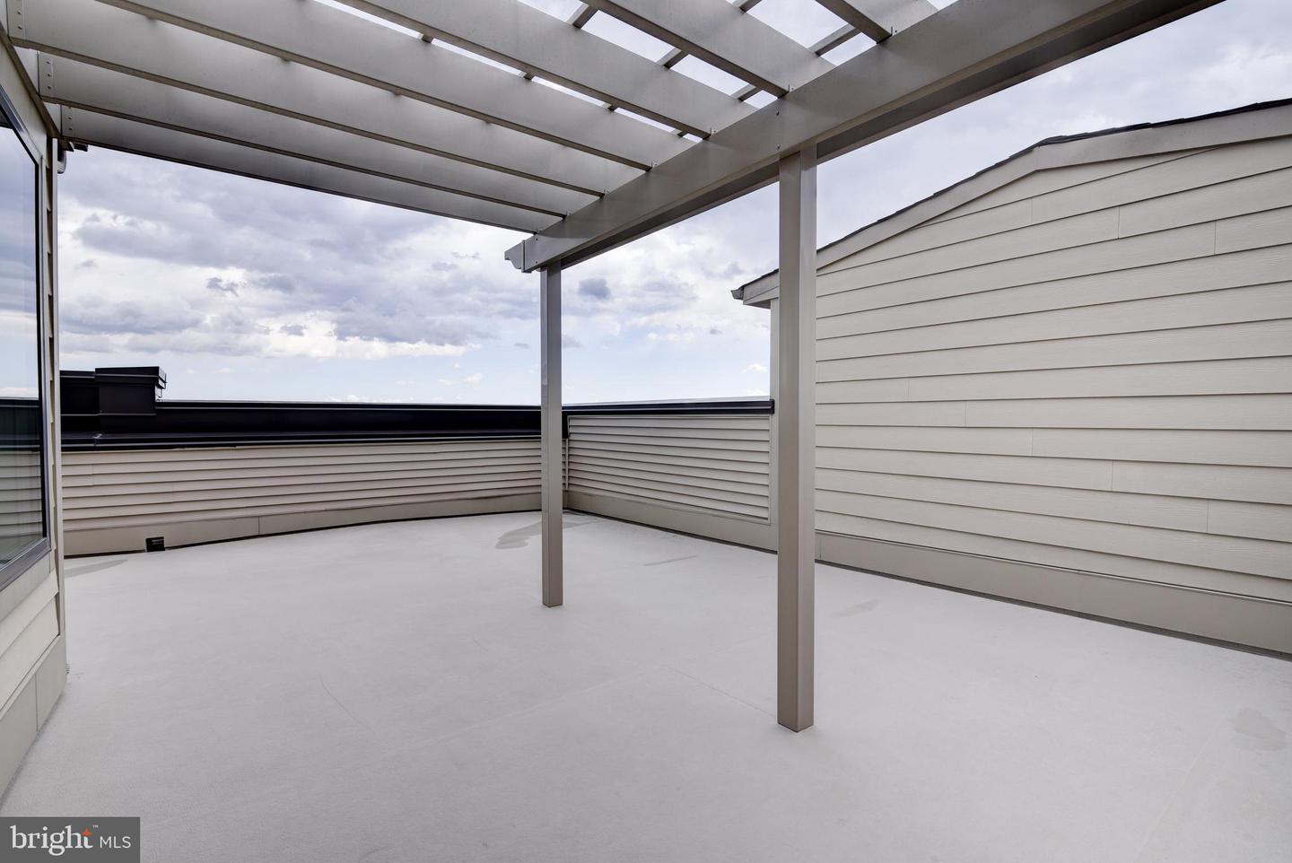 44842 Tiverton SQUARE