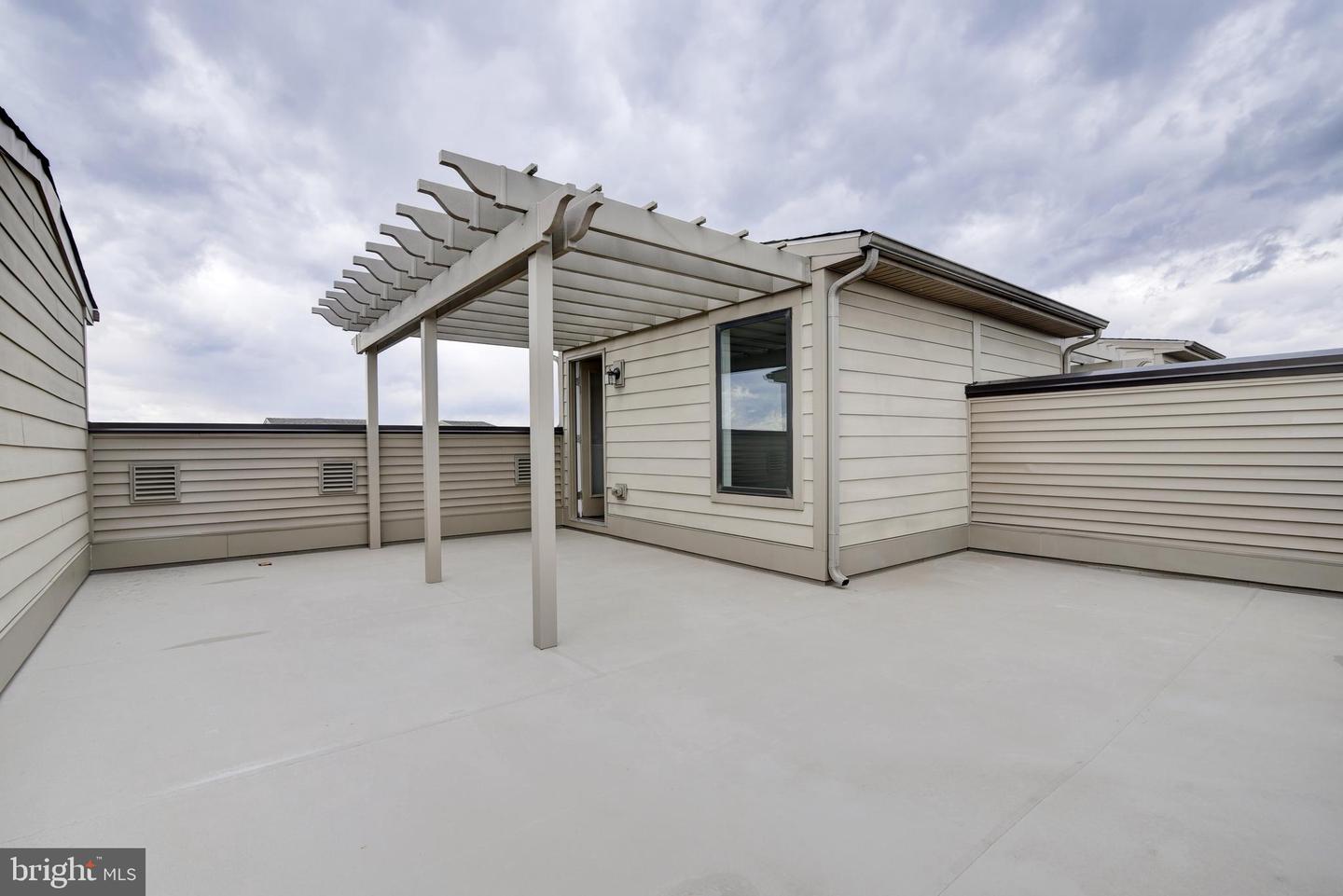 44842 Tiverton SQUARE