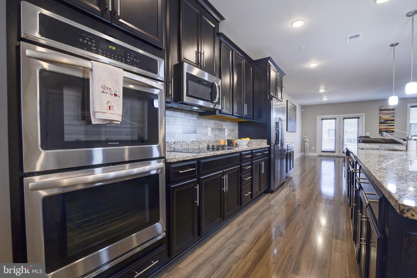 44842 Tiverton SQUARE