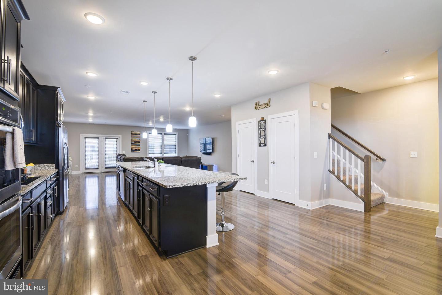 44842 Tiverton SQUARE