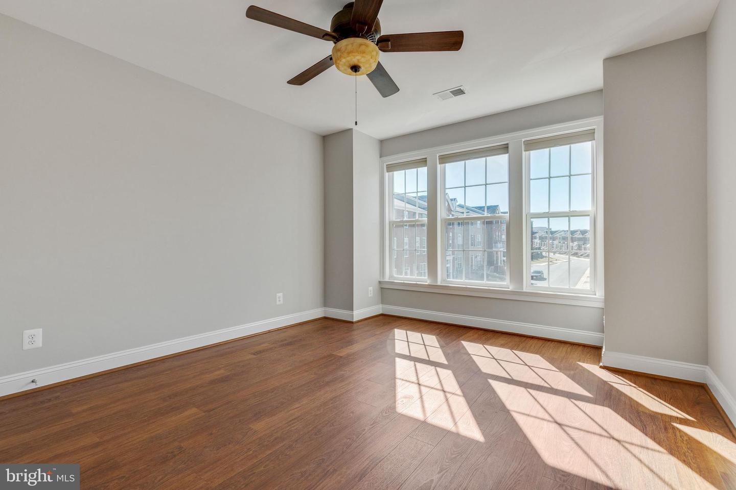 42668 Keiller TERRACE