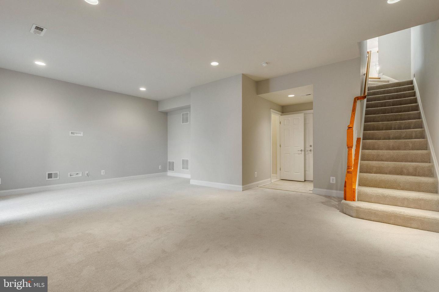 42668 Keiller TERRACE