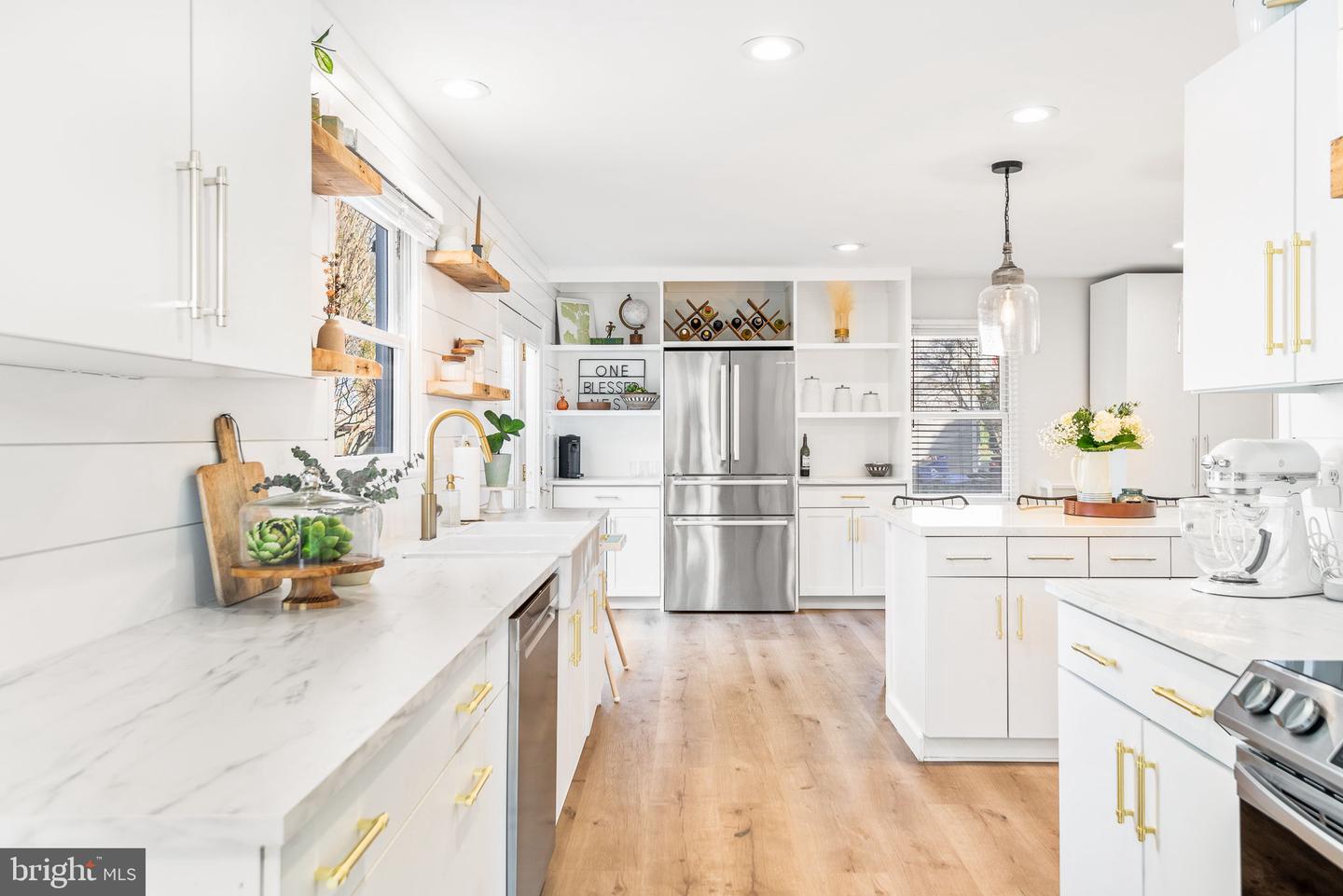 100 14th STREET