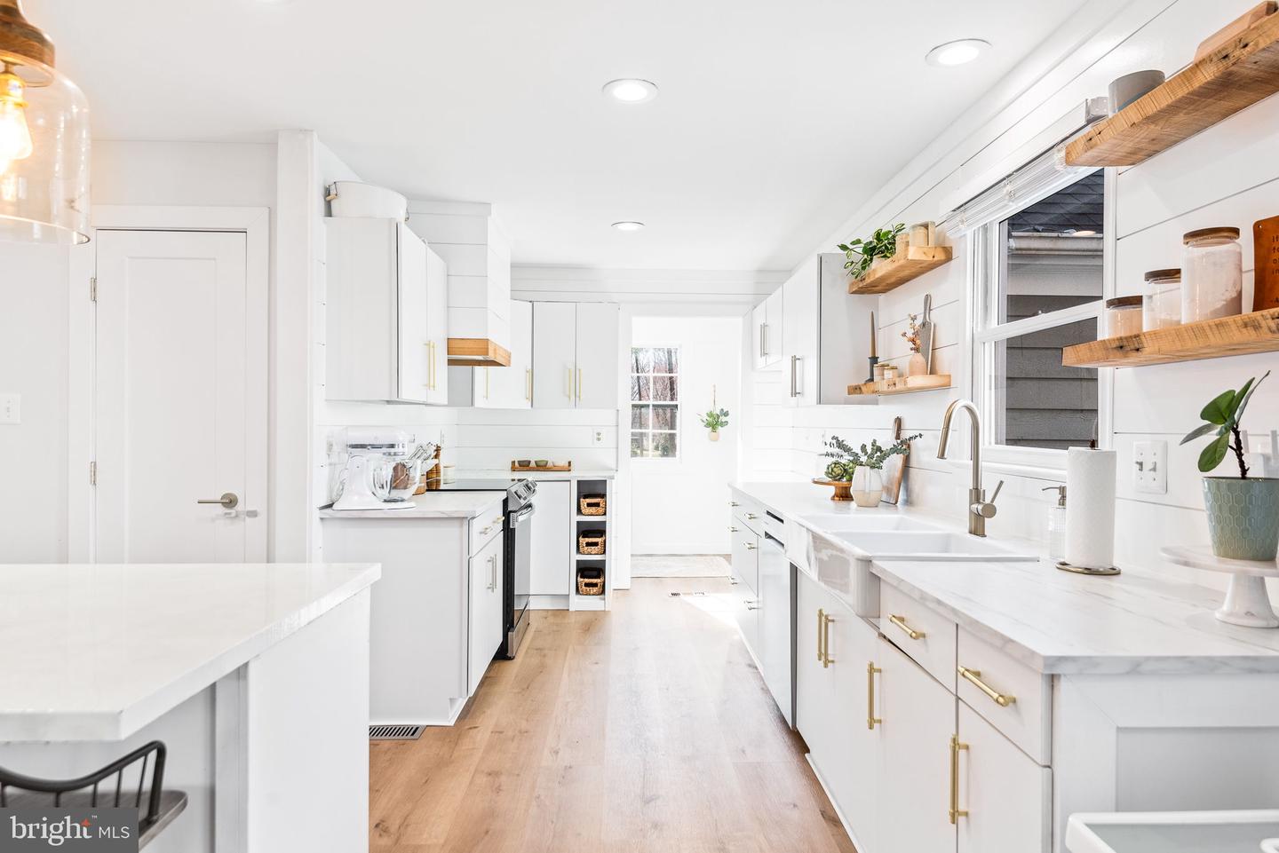 100 14th STREET