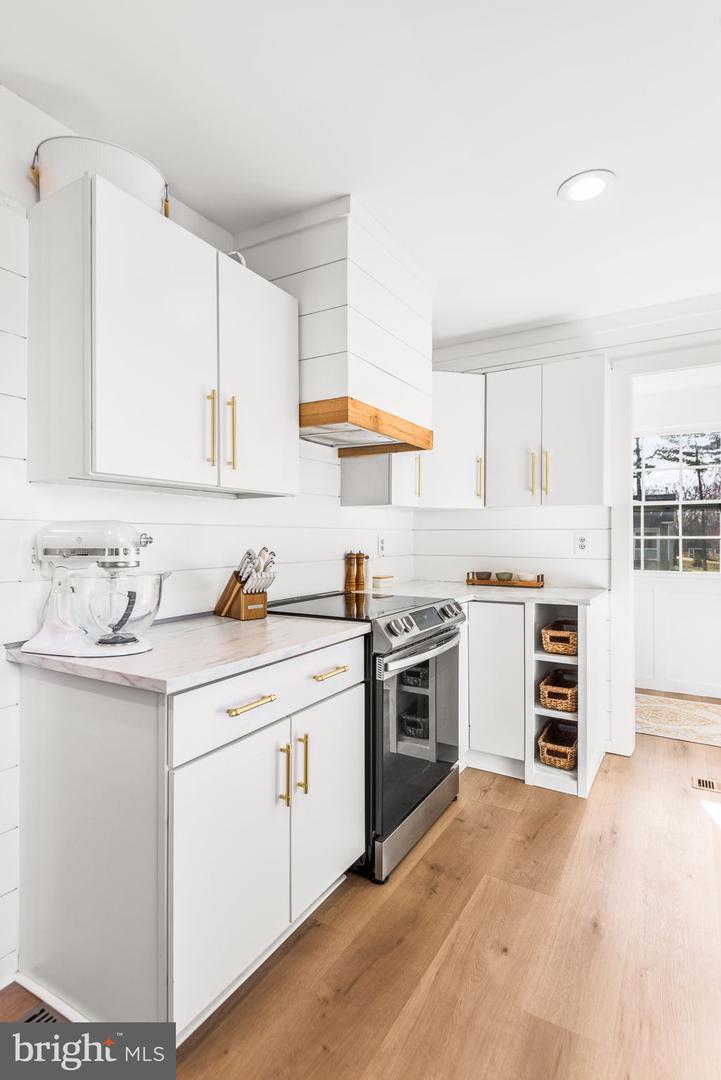 100 14th STREET