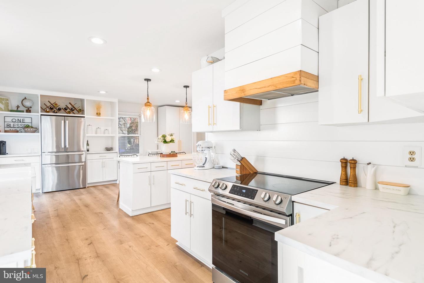 100 14th STREET