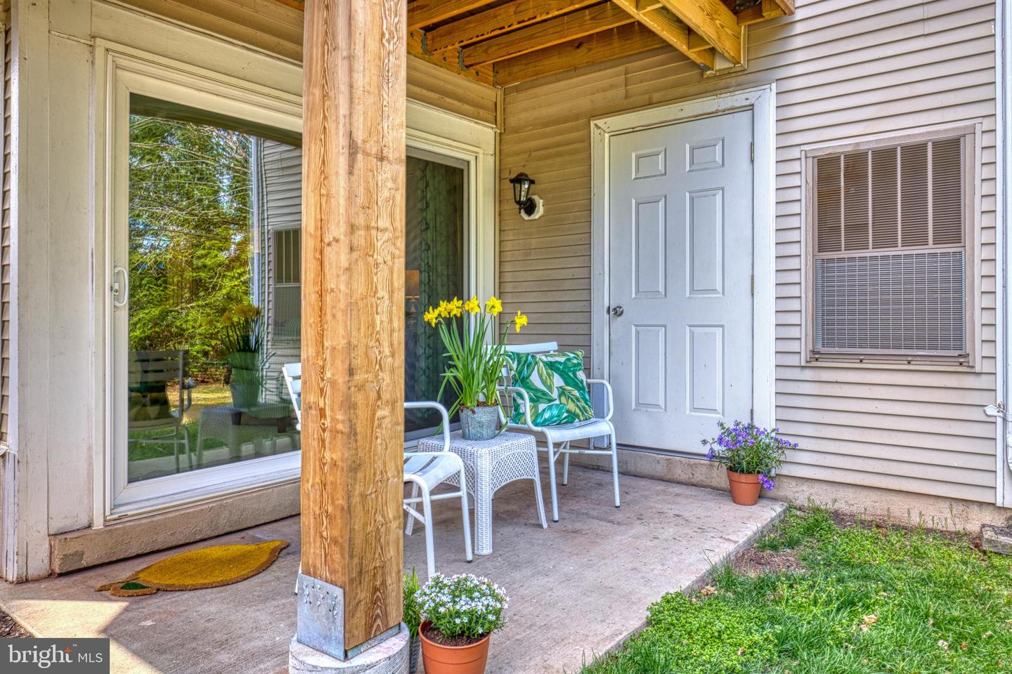 20578 Snowshoe SQUARE Unit: 102