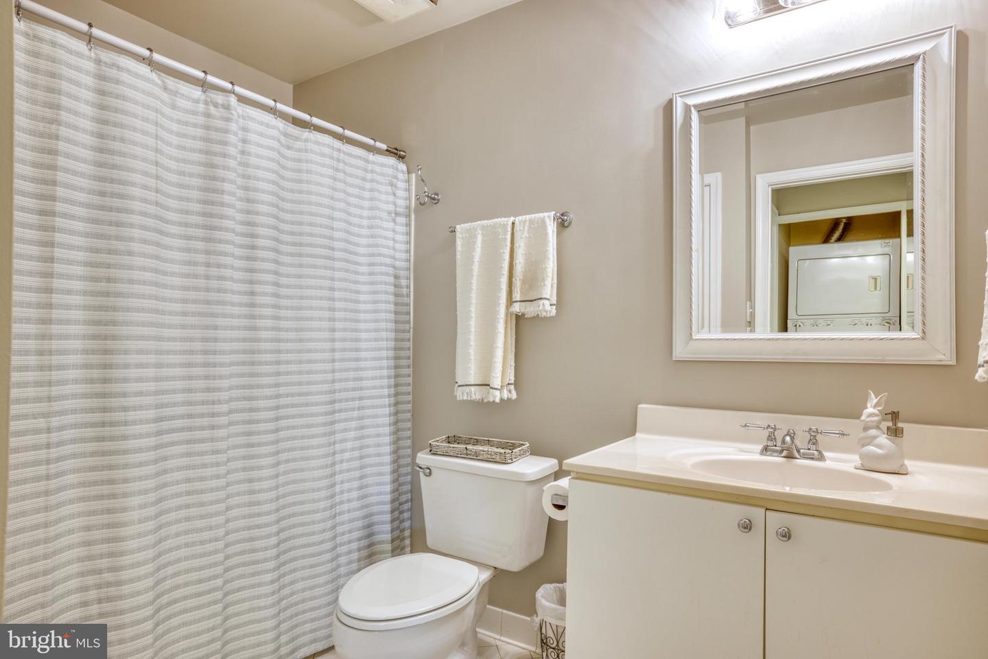 20578 Snowshoe SQUARE Unit: 102
