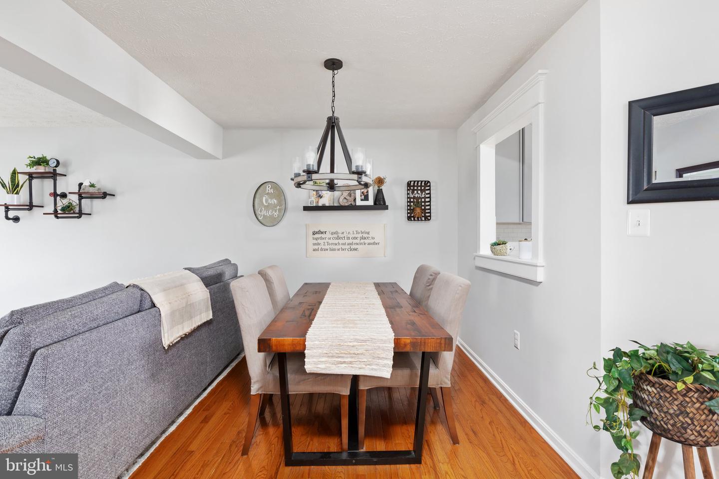 663 Tammy TERRACE SE