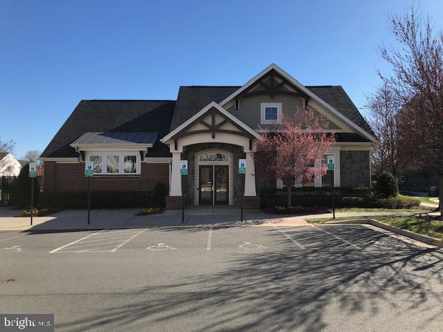 43427 Town Gate SQUARE