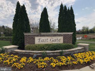 43427 Town Gate SQUARE