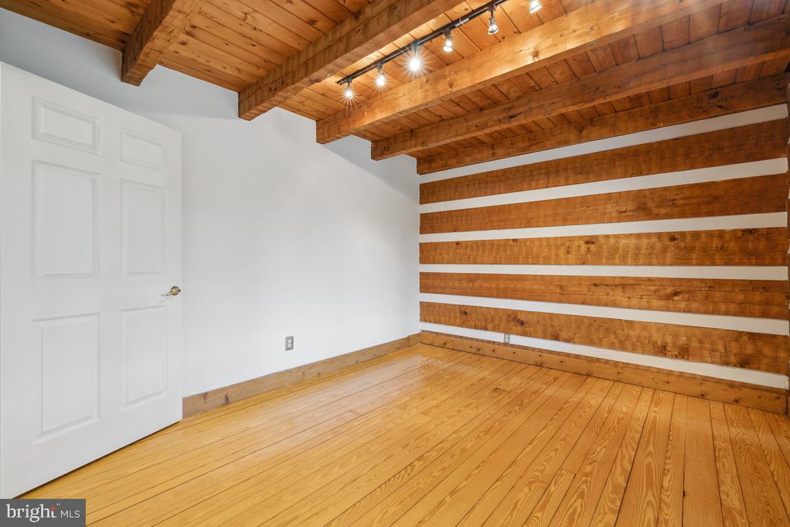 800 S 15th STREET