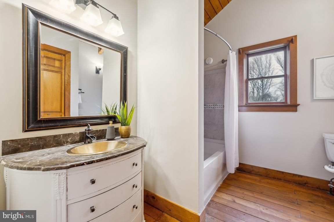 800 S 15th STREET