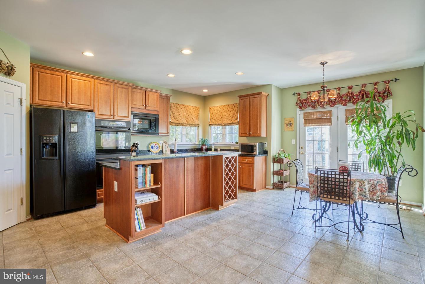 24765 Stone Pillar DRIVE