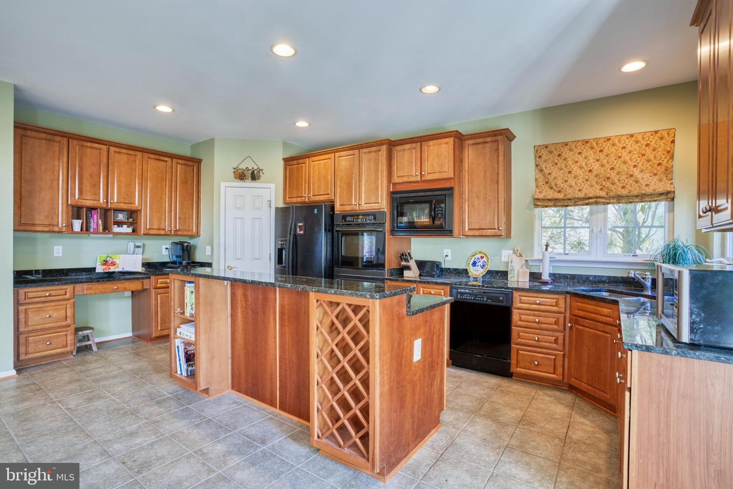 24765 Stone Pillar DRIVE