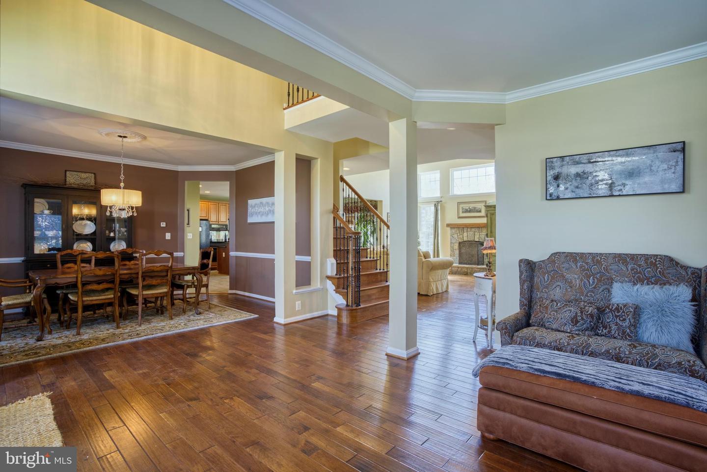 24765 Stone Pillar DRIVE