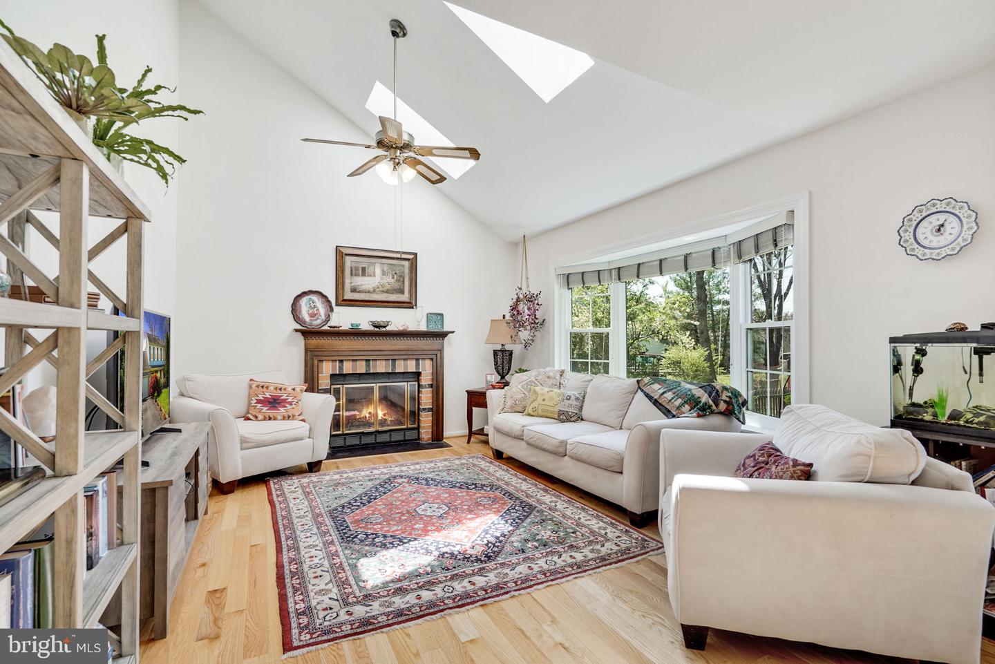 2 Newland COURT
