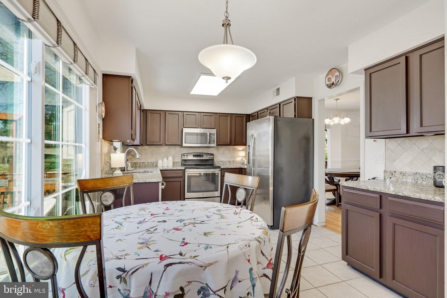 2 Newland COURT