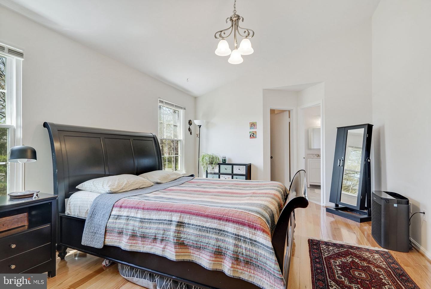 2 Newland COURT