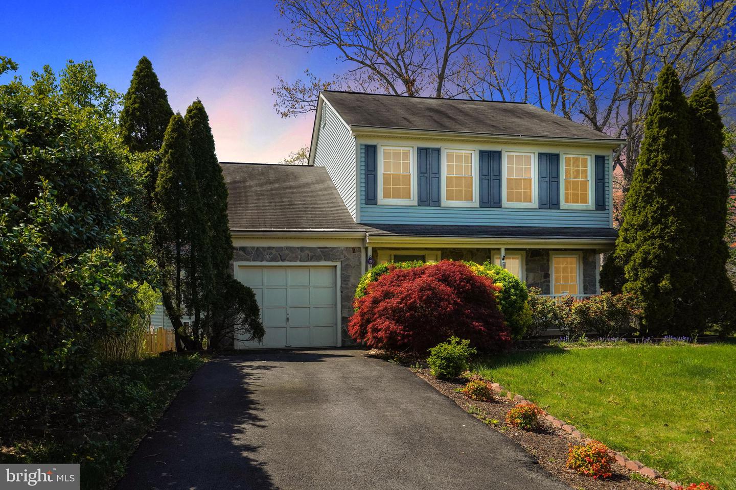 2 Newland COURT