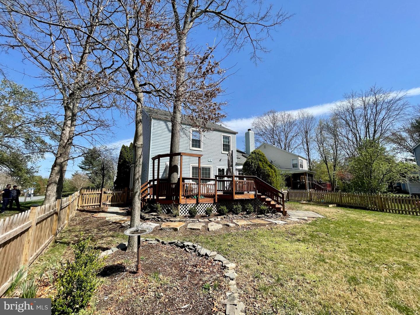 2 Newland COURT