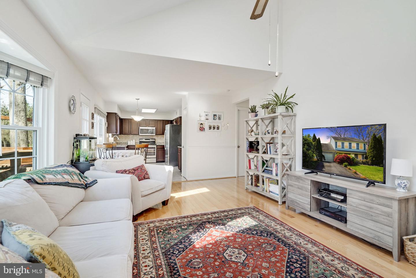 2 Newland COURT