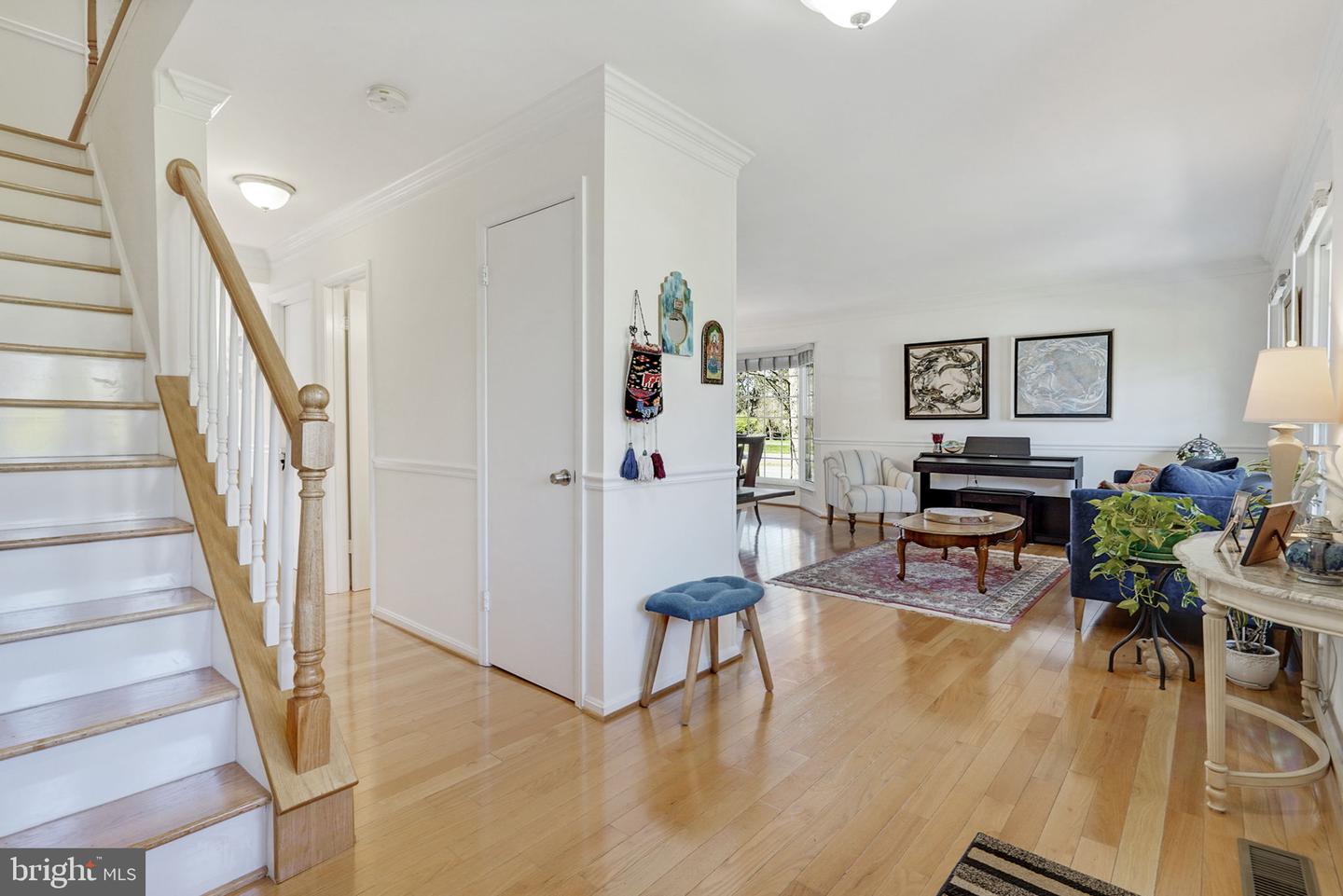2 Newland COURT