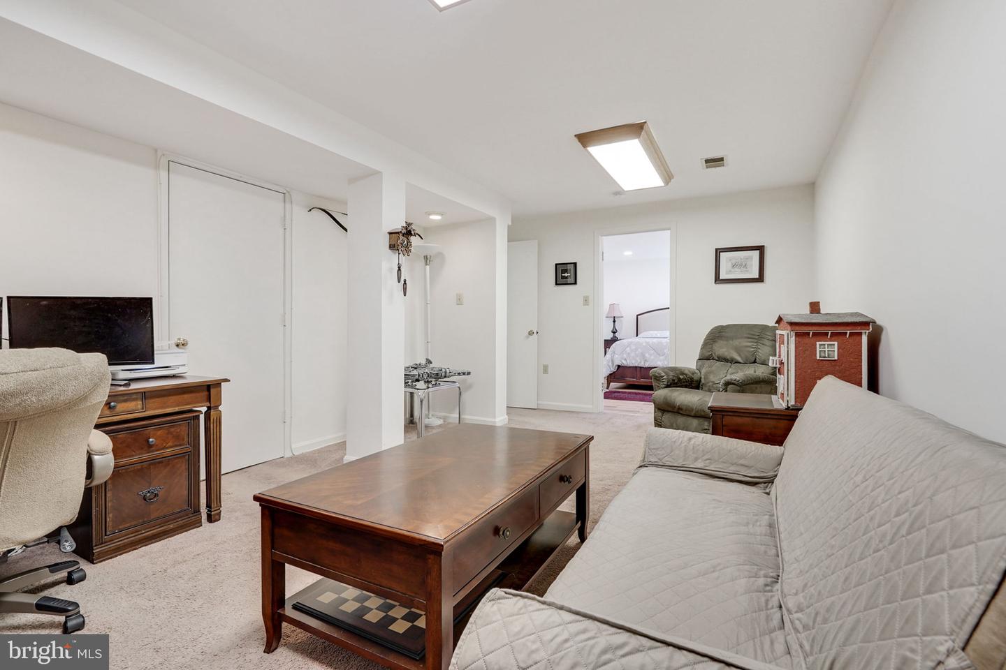 2 Newland COURT