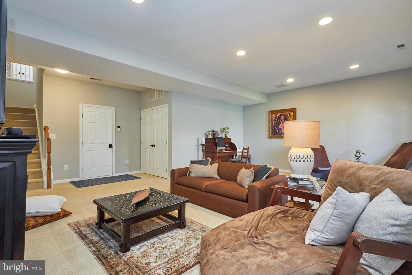 25499 Beresford DRIVE