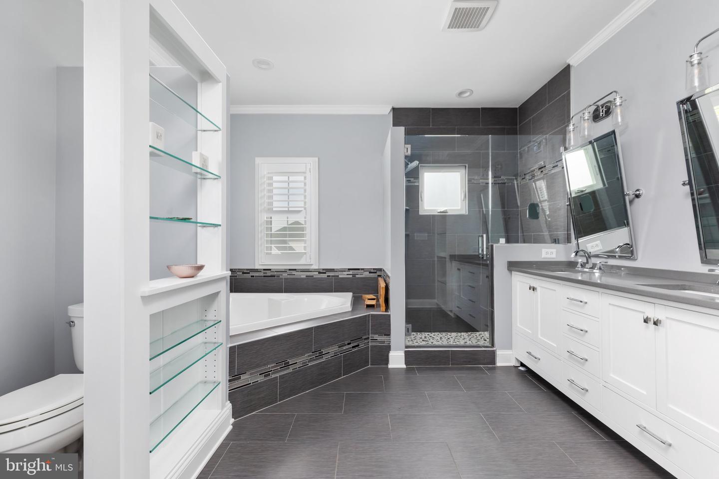 629 Kinvarra PLACE