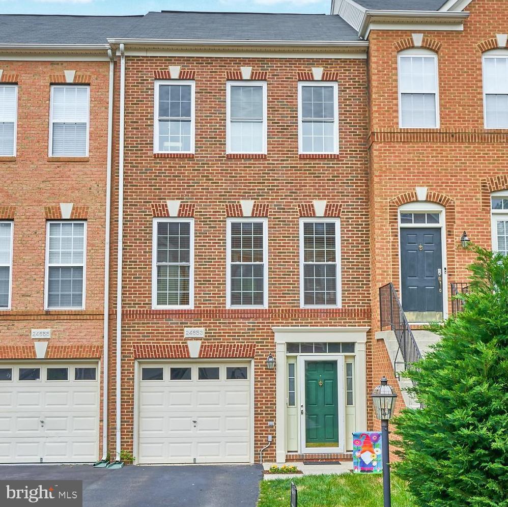 24653 Nettle Mill SQUARE