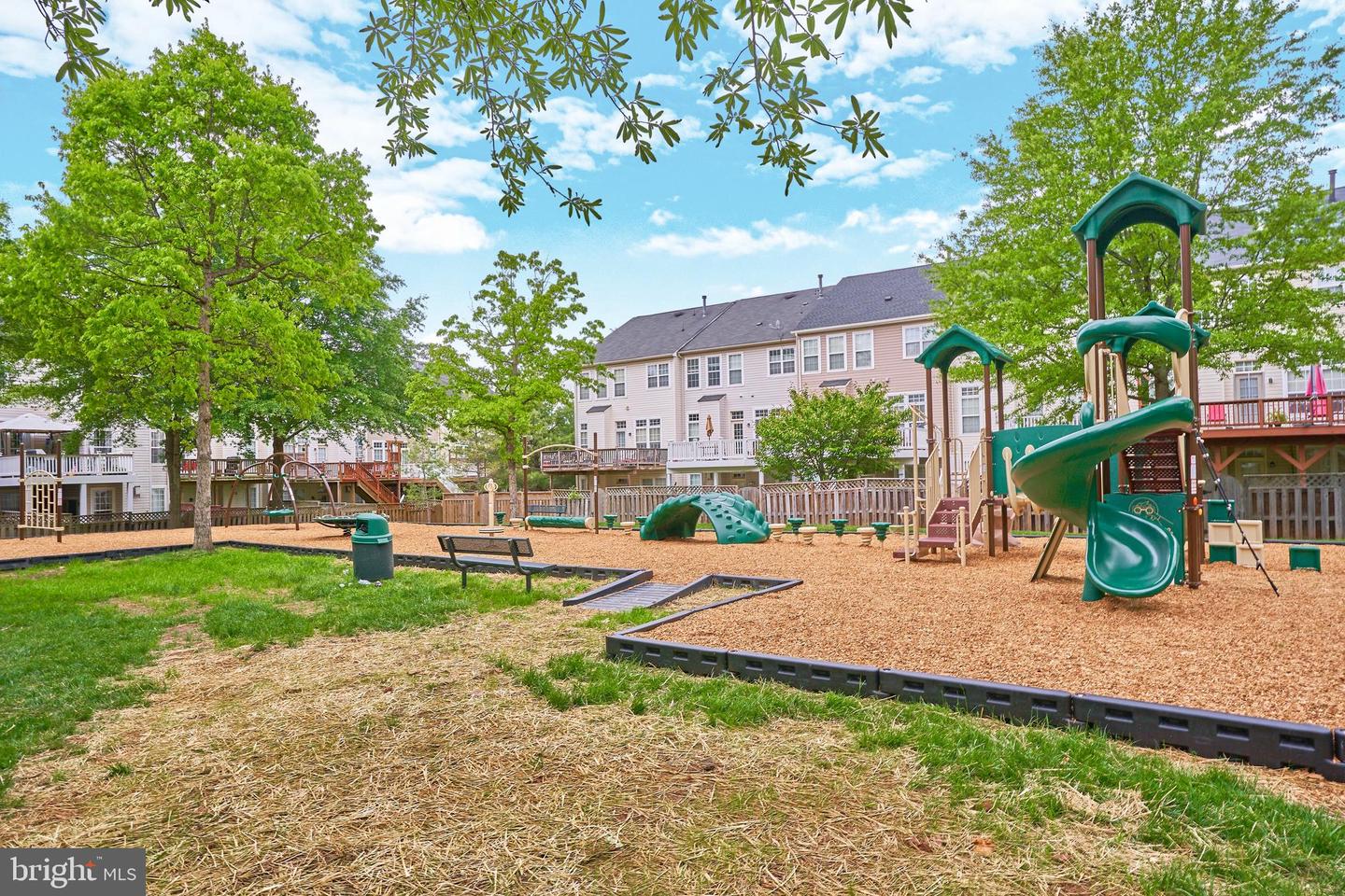 24653 Nettle Mill SQUARE